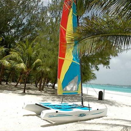 Almond Casuarina Beach Oistins المظهر الخارجي الصورة